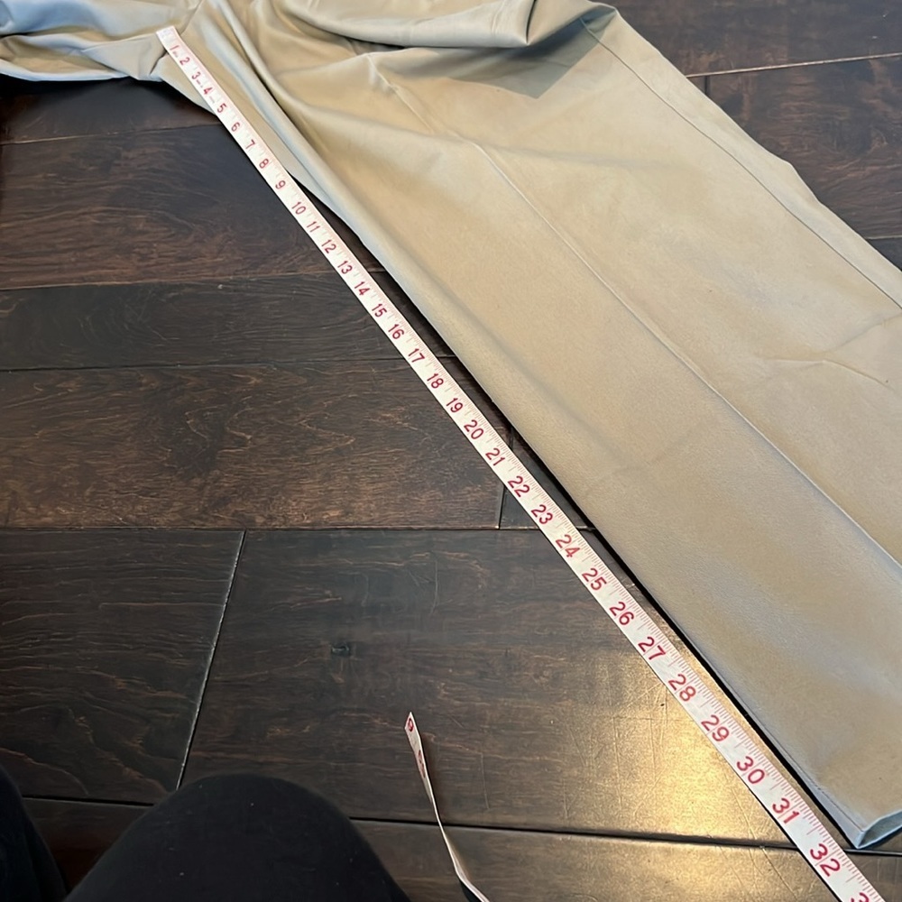 Dockers pants 44/32 - Picture 8 of 8